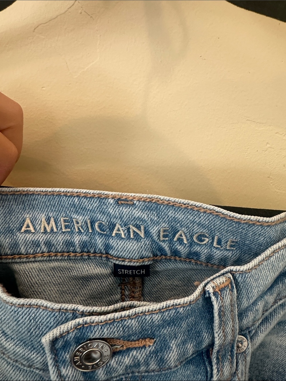 American Eagle Super High Rise Straight Jean - Picture 4 of 6